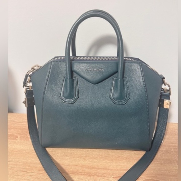 Givenchy Antigona Bag Large - Picture 4 of 5